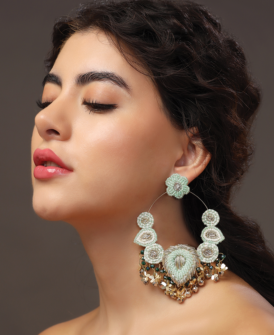 Mehak Jain in Phool Chakraa Pati Taar Earings