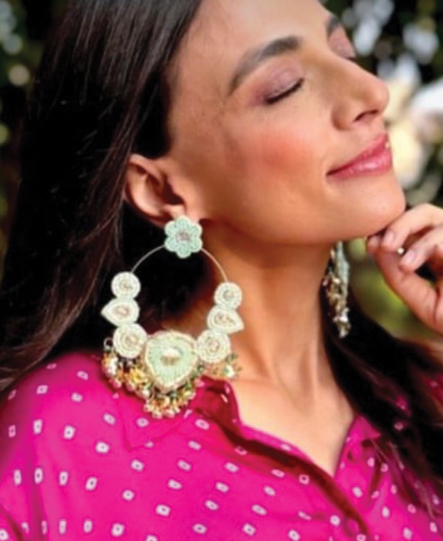 Mehak Jain in Phool Chakraa Pati Taar Earings